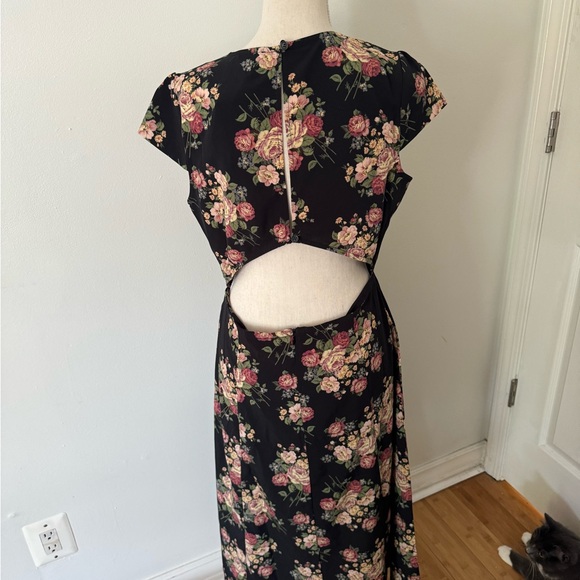 Floral Dress NWT - Picture 4 of 5